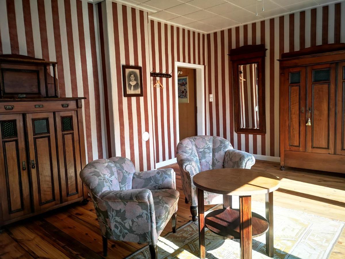 Bed and Breakfast Am Lindenplatz Crinitz Pokoj fotografie